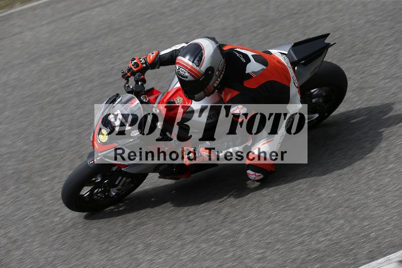 /09 19.04.2026  Caremotion get faster ADR/Gruppe gelb/157